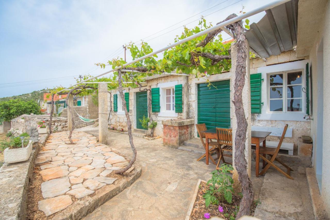 Вілла Dalmatian Stone House Рогозниця Екстер'єр фото
