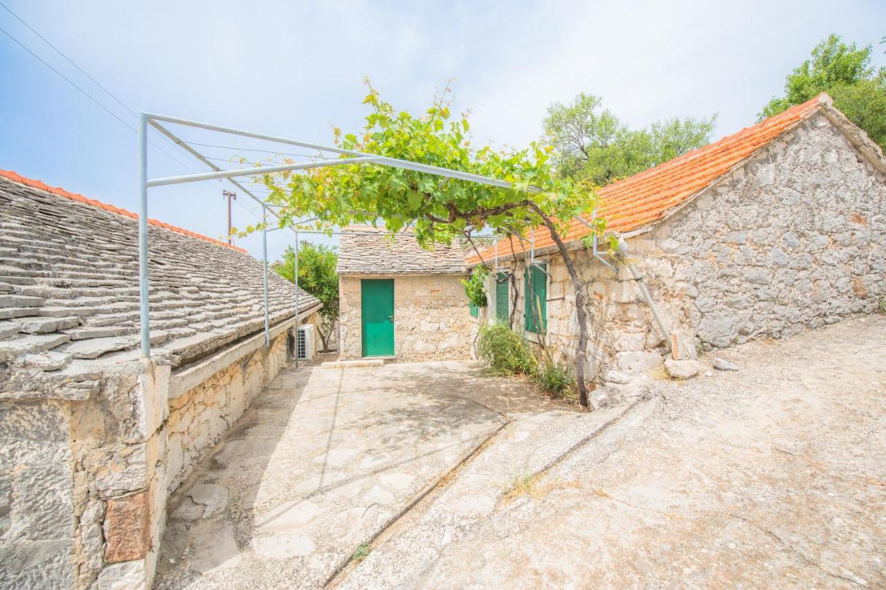 Вілла Dalmatian Stone House Рогозниця Екстер'єр фото
