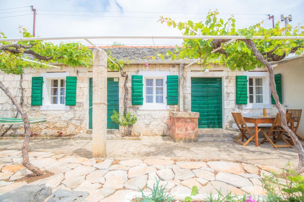 Вілла Dalmatian Stone House Рогозниця Екстер'єр фото